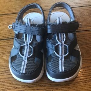 Kids Columbia Tech Sun Wave NWOT